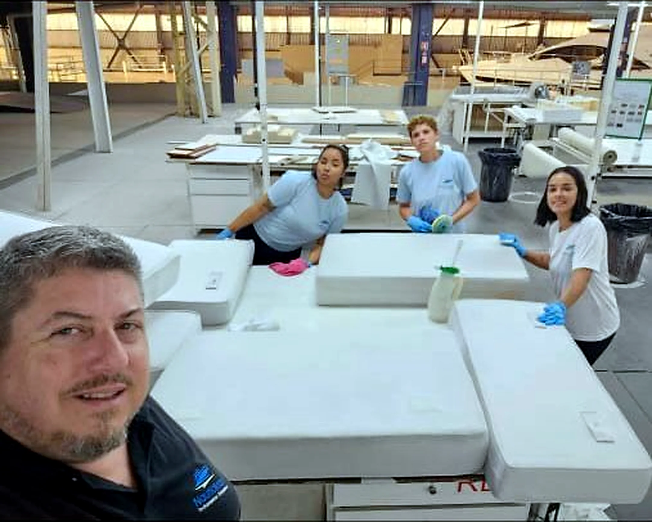 Foto com equipe de dedetizacao 2