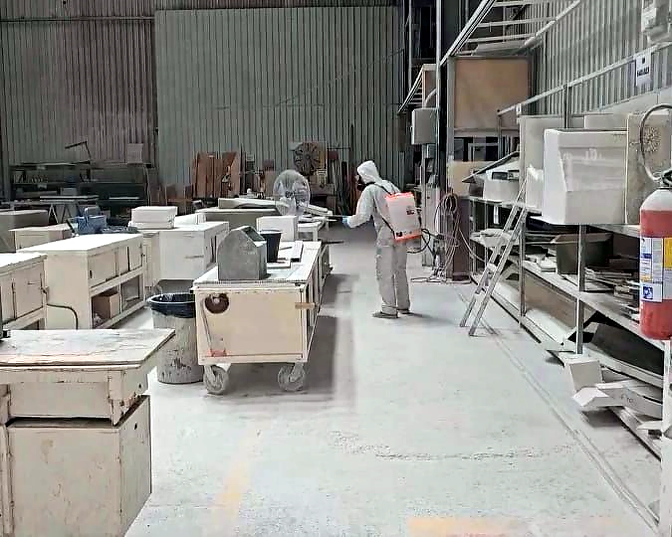 Dedetizacao de area de galpão de marina nautica